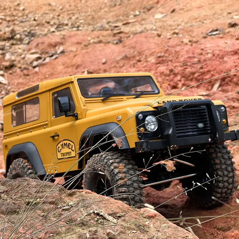 Samochód zdalnie sterowany 1:10 Mn Model Pojazd wspinaczkowy Wysoka i niska prędkość 2.4g 4wd Mn-999 Rc Rock Crawler Defender Pickup Zdalnie