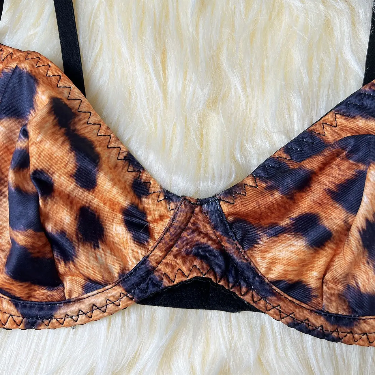 Леопардовое нижнее белье, сексуальное бесшовное нижнее белье для горячих девушек, экзотические комплекты с подвязками, необычные комплекты с бюстгальтером пуш-ап, одинаковые комплекты lenceria sexy