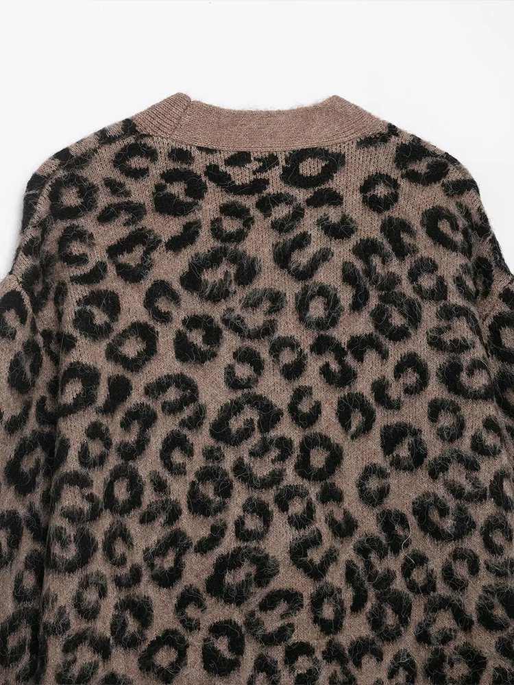 

HH Women Fashion Leopard Print V-Neck Cardigans Women Knitted Cardigan Chic Loose Single Breasted Long Sleeve Autumn Top
