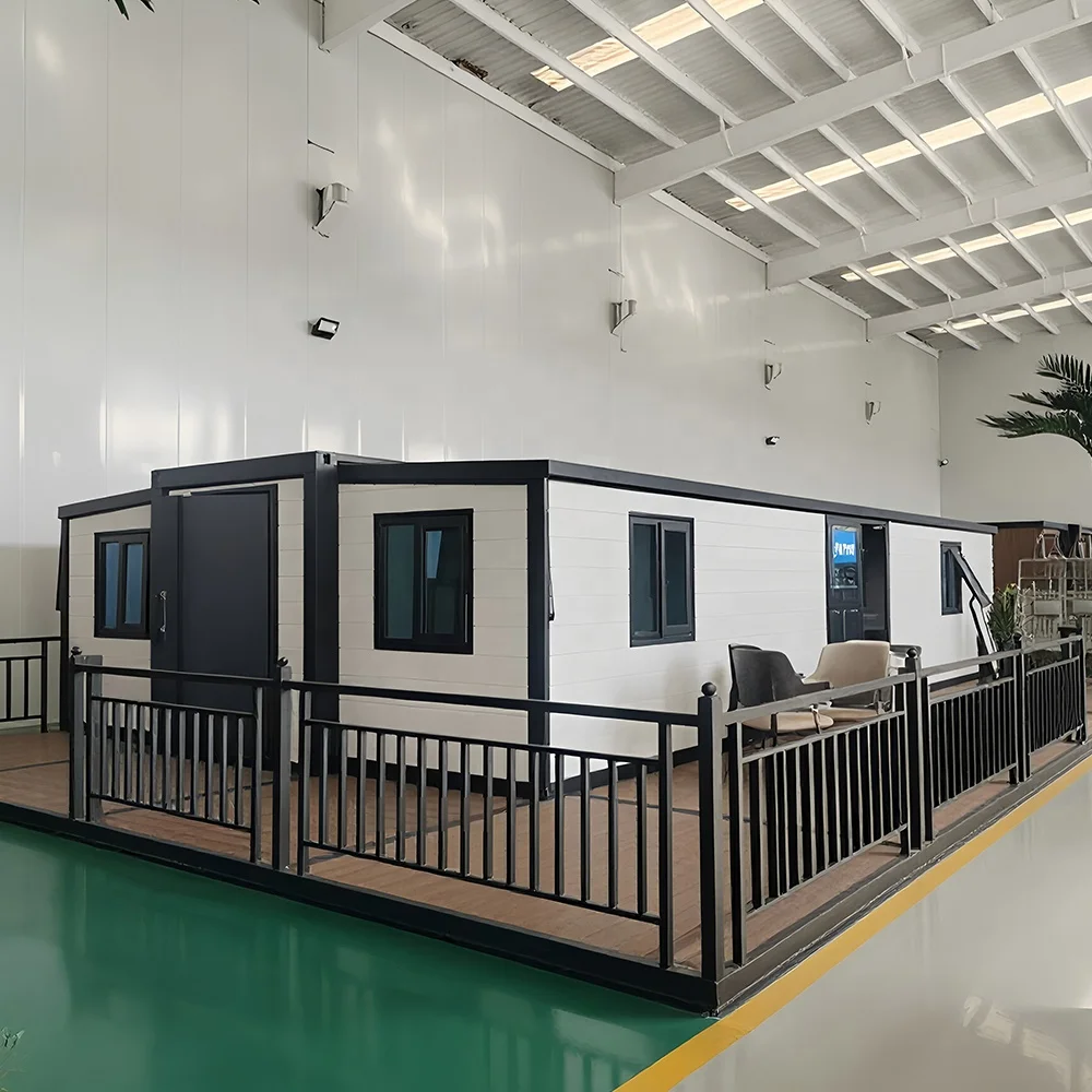 Customized Eco-Friendly 40ft 4 Bedroom Mobile Expandable Container Houses Prefab Modular Container House with Large Windows