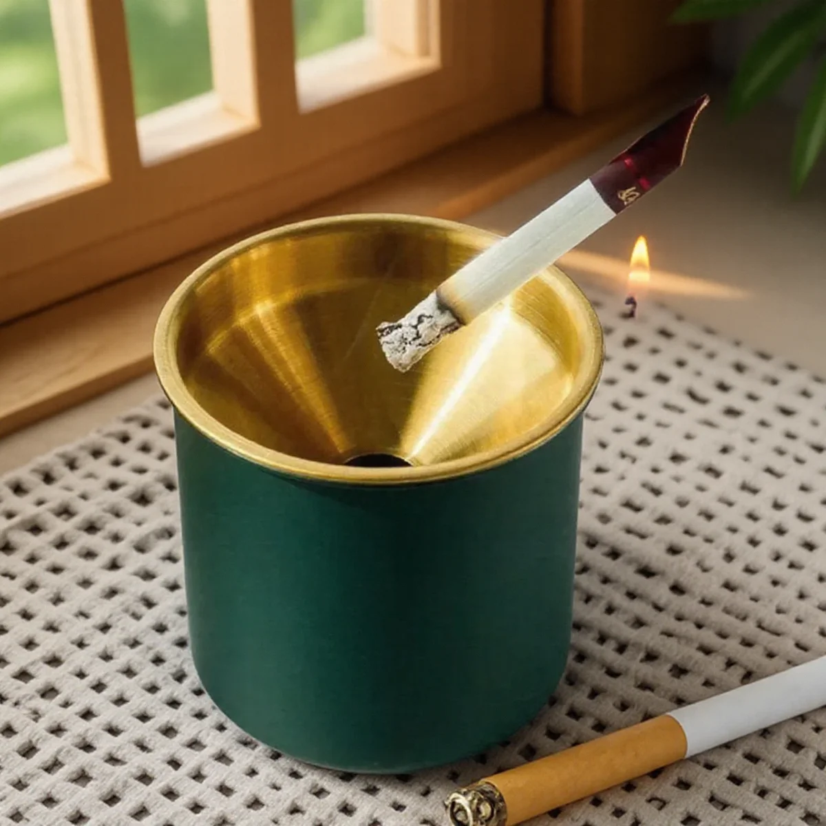 Stainless Steel Ashtray Home Car Anti Fly Ash Drop Net Cafe Bar Cigarette Holder with Cover Modern Design
