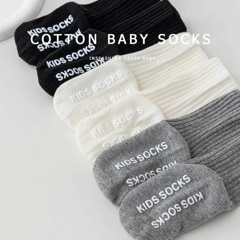 Chaussettes de sport pour bébé garçon et fille, à la mode, simple, noir, blanc, gris, document non-ald, chaussette de sol, pour les premiers pas des tout-petits