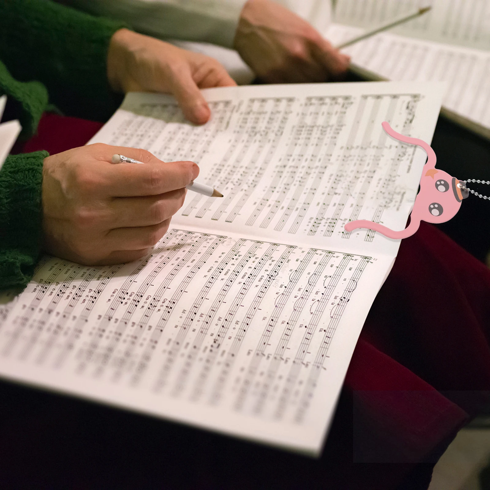 

Music Sheet Clip Metal Page Piano Score Book Clamp Small Sheet Music Holder Durable Smooth Surface Easy Reading Holder