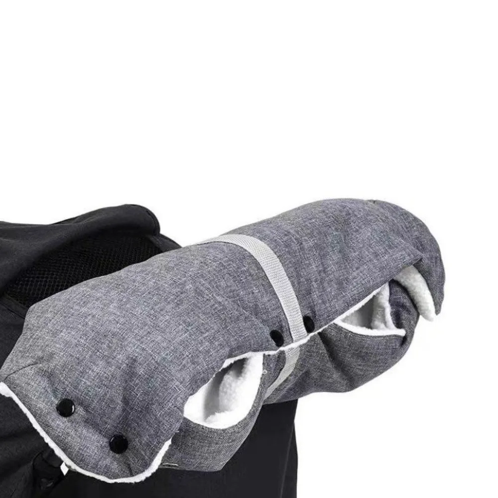 

Новые теплые перчатки для коляски с карманом для телефона, ветрозащитная муфта для ручной коляски, толстые антифризные толстые варежки, детская коляска