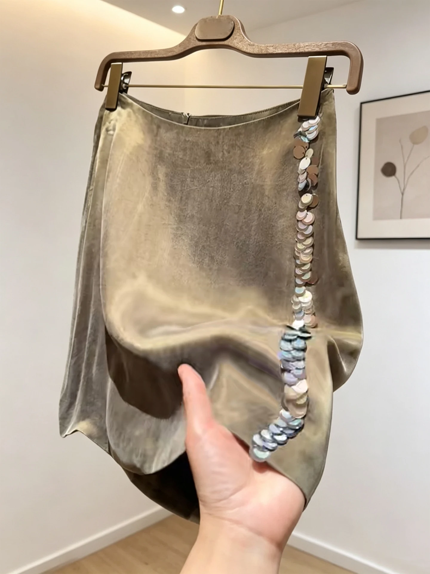

Ladies High Waist A-Line Skirt Sequin Decorated Copper Ammonia Silk Matte Finish Summer New Style Luxury Light Skirt