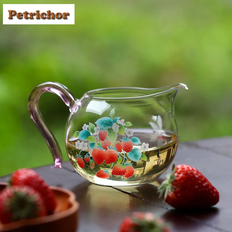 

340ml Heat-resistant Glass Strawberry Side Handle Tea Pitcher Tea Divider Cha Hai Dispenser Justice Cup Fair Mug Cha Supplies