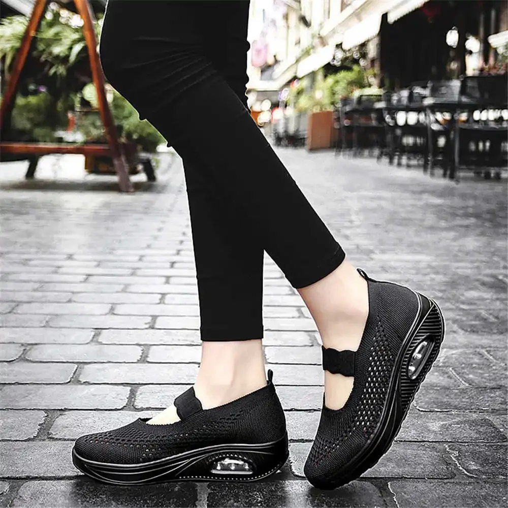 Slip On Fabric Women Athletics Sneakers Vulcanize China scarpe sportive taglia 50 Popular Jogging 2024summer krovka Famous