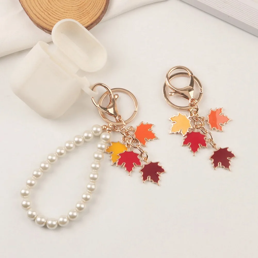 

Maple Leaf Maple Leaf Keychain Creative with Pearl Lanyard Enamel Plant Key Rings Charms Fashion Leaf Metal Keyring Handbag