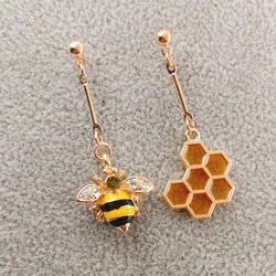 Boucles d'oreilles géométriques en émail hexagonal en accent d'abeille, boucles d'oreilles irrégulières d'abeille, simples et élégantes, à la mode