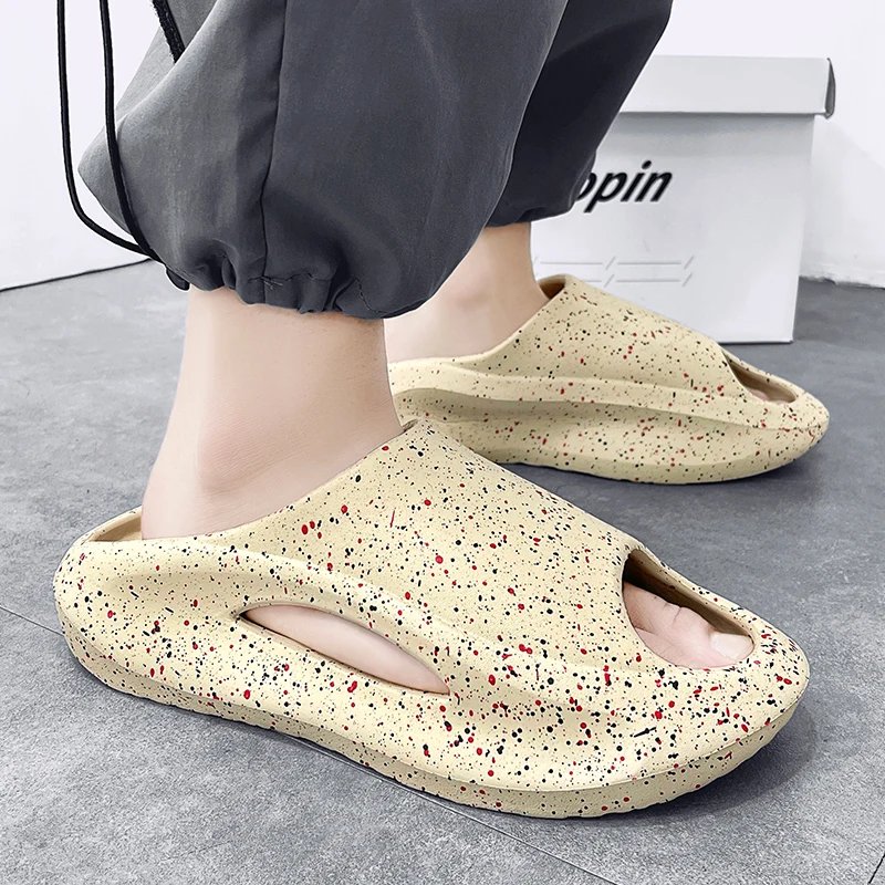 New Summer Large Size Slippers Man Sandals Home Bathroom Men  Soft Bottom Men Flip Flops Family Outdoor Man Slippers