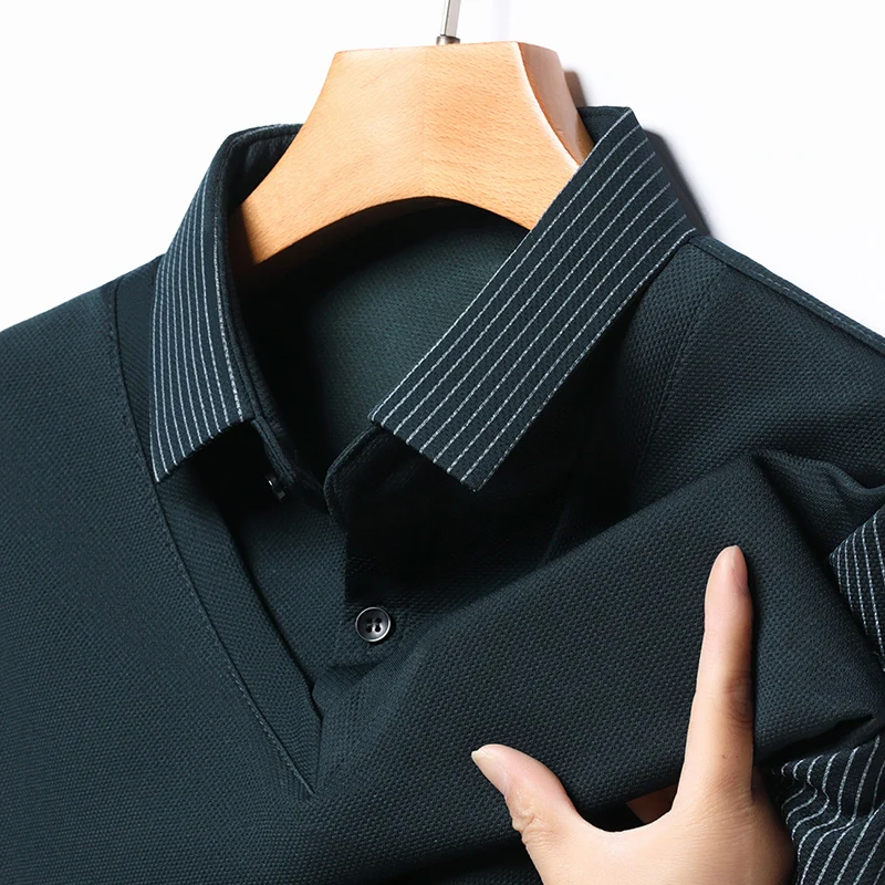 Men's Loose and Comfortable Winter Plush Thick Round Neck Warm Sweater Fashionable and Versatile Warm Home Comfortable Top