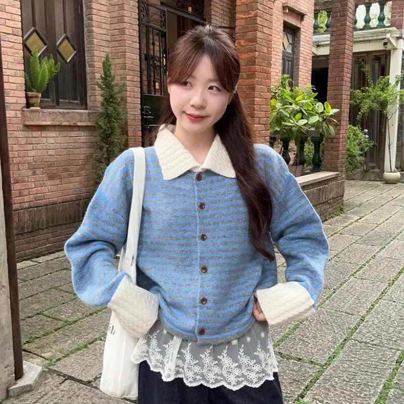 

Милый и милый полосатый свитер с лацканами для девочек, осенний новый стиль, свободные вязаные топы с длинными рукавами, модные, удобные и повседневные