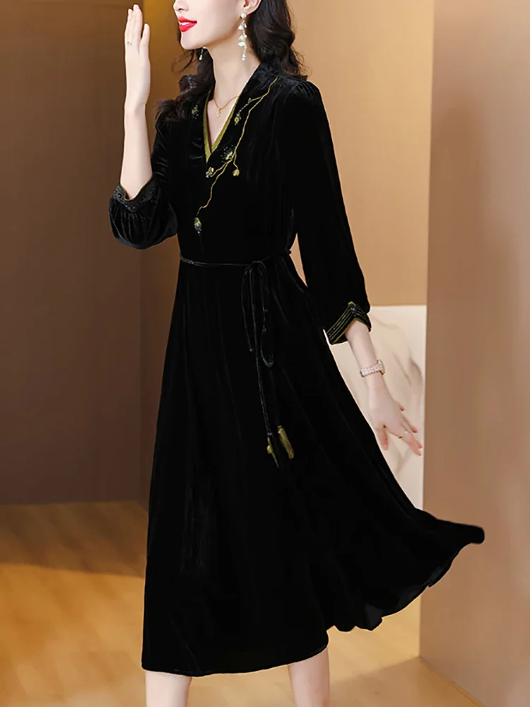 Autumn Winter Black Velvet Embroidery Prom Female Korean Vintage Hepburn Luxury Long Dress Elegant Bodycon Evening XQ330