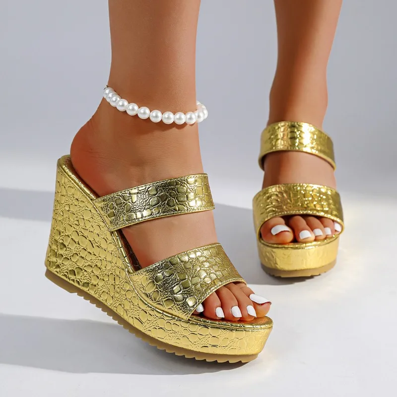 Golden Crocodile Print Wedge Heels Slides 10CM Fashion Woven Woman Sandals Platform Sole Outdoor Slippers Luxury Women's Shoes