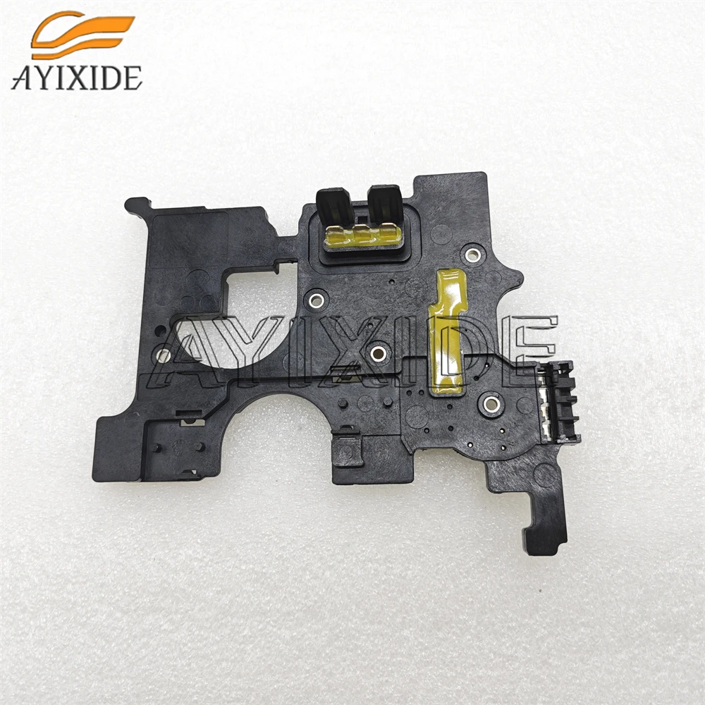 

DQ200 0AM Блок управления коробкой передач Разъем предохранителя Разделительная пластина для VW Audi Skoda Seat DSG TCU Чип 0AM927769D Компьютерная плата