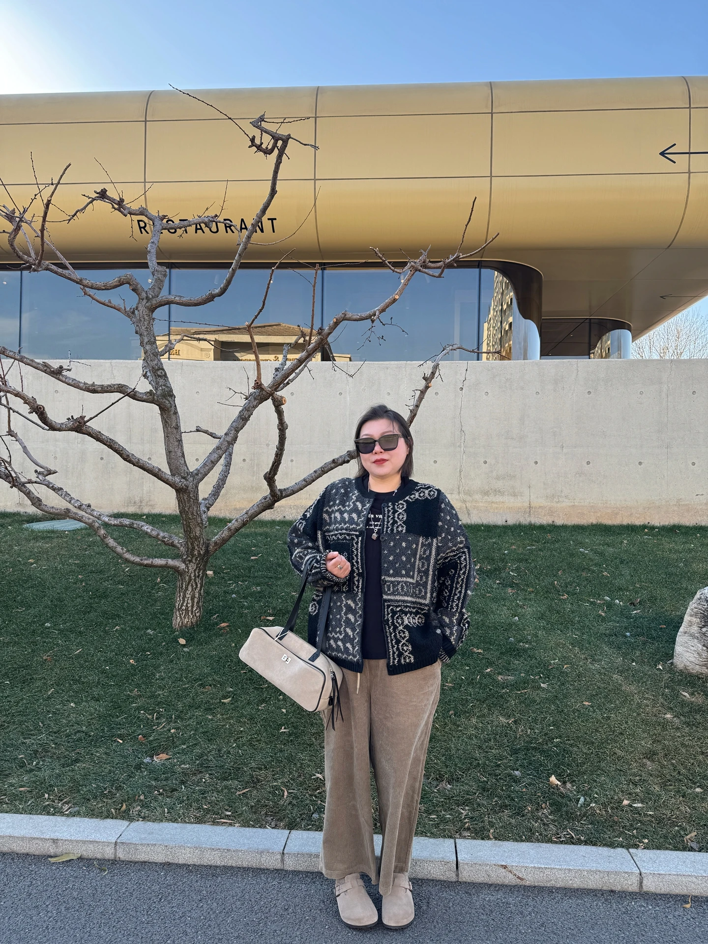 

Rose Sister plus Size Women's Autumn Winter Vintage Waistnut Flower Single Button Sweater ort Jaet 499A Casual Loose Fit