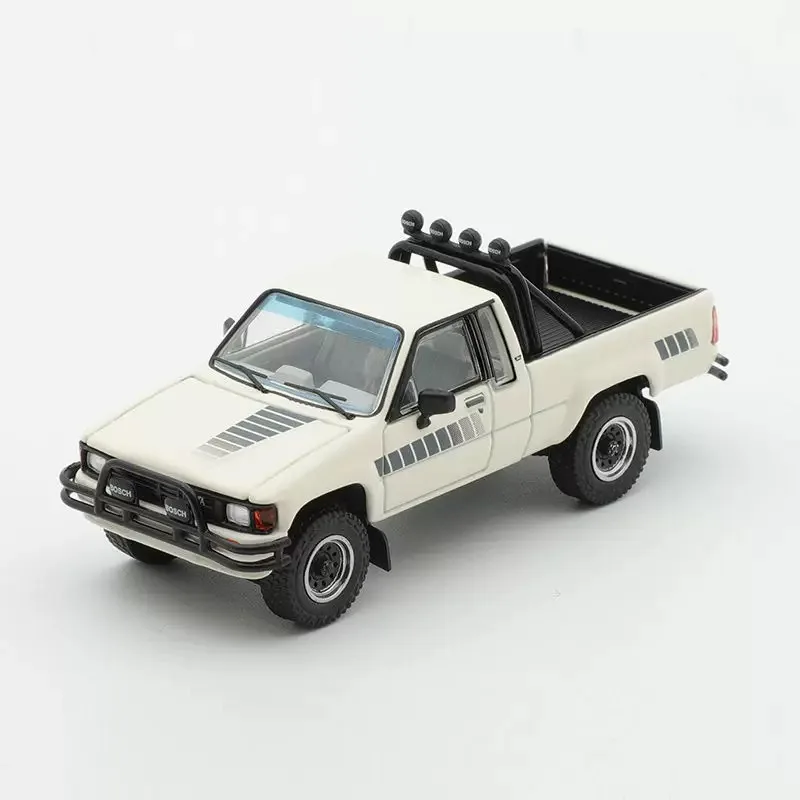 

GCD 1:64 1985 Hilux SR5 pickup truck alloy car model Collection