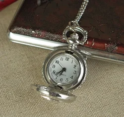 Vintage Women Quartz Pocket Watch Alloy Openable Hollow Out Flowers Lady Girl Sweater Chain Necklace Pendant Clock Gifts
