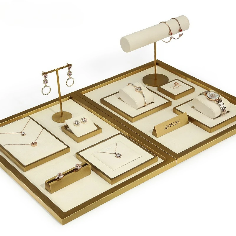 

Набор ожерелья, кольца, хранения ювелирных изделий, дисплей, счетчик, роскошный металлический бежевый реквизит из микрофибры для демонстрации ювелирных изделий