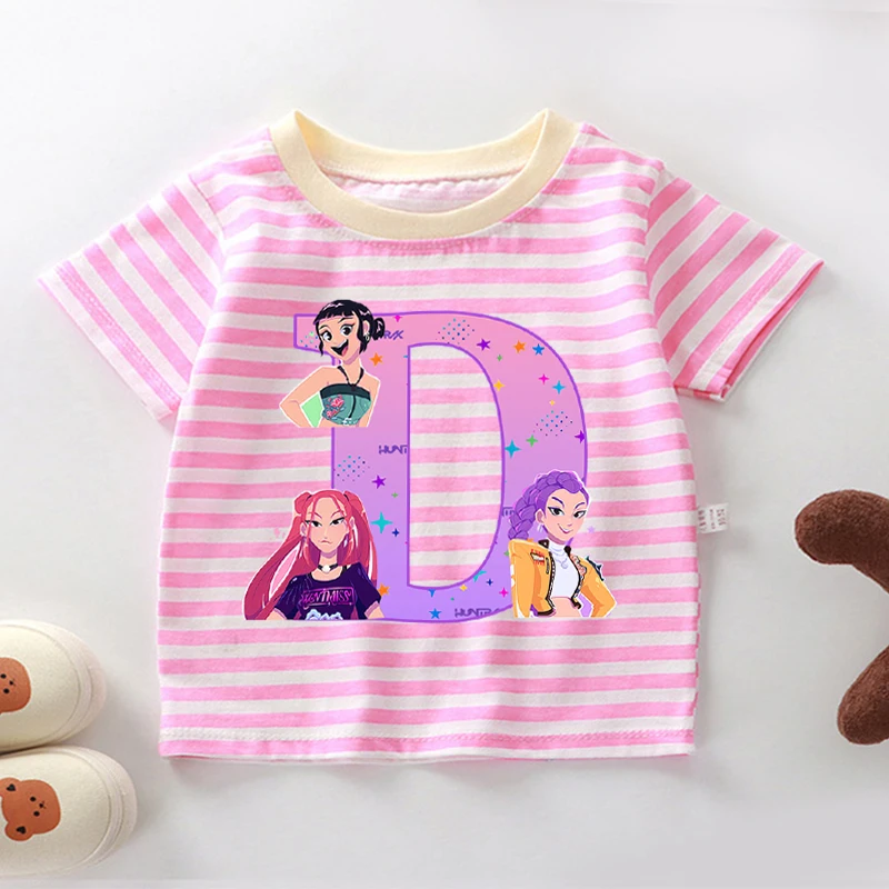 Kaus Bergaris Pemburu Setan K-pop untuk Anak-anak Kaus Lucu Manis Musim Panas Anak Perempuan Atasan Lengan Pendek Gambar Cetak Huruf A-Z Kartun
