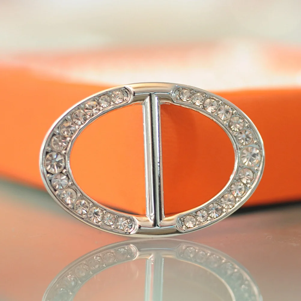 

Elegant Shawl Ring Alloy Construction Fine Craft Scarf Clamp for Cold Weather Gift Silver H Scarf Ring Shawl Buckle