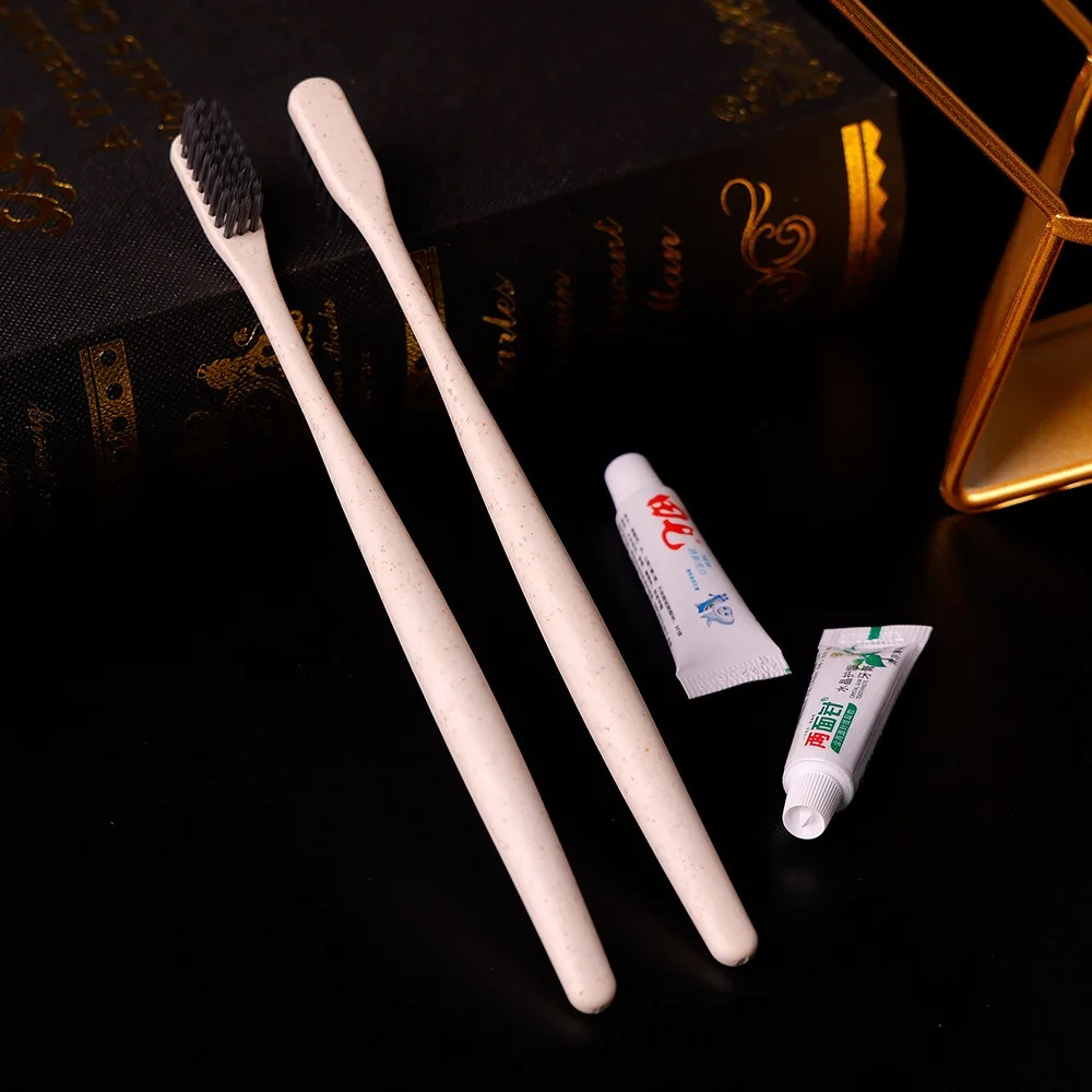 Hotel descartável Toothbrush e Toothpaste Set, Hotel Comb, Cabelo macio, Única cor aleatória