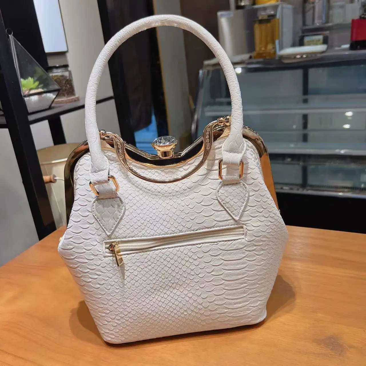 No image