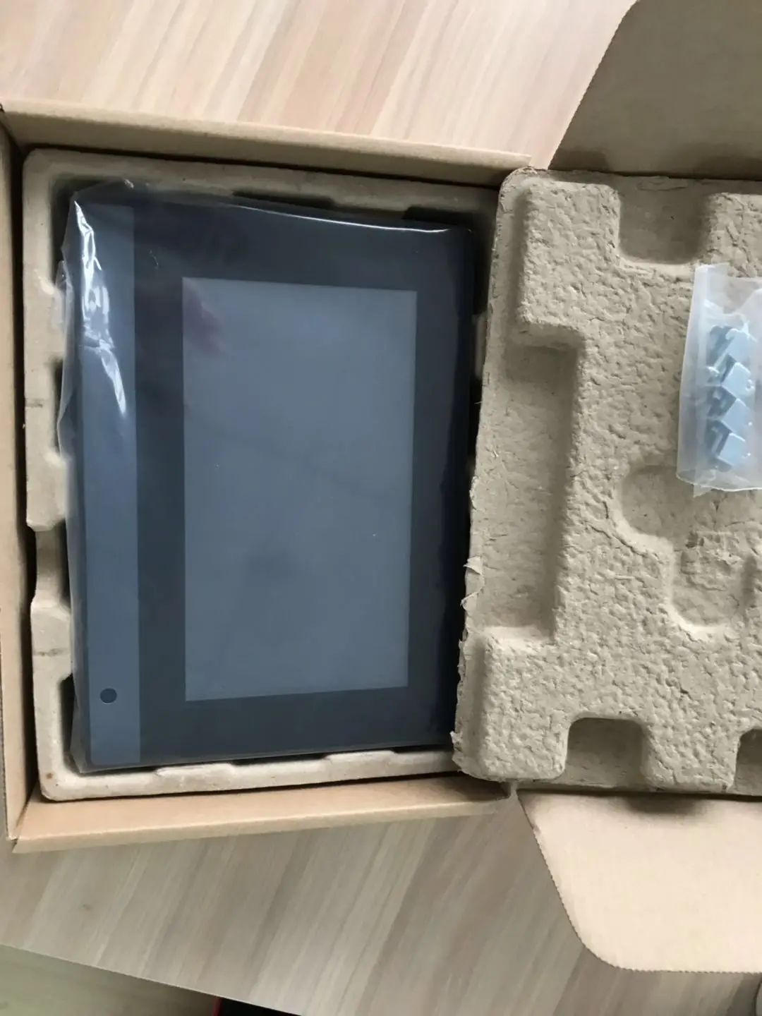 Mochuan 7 ''Ethernet HMI ต่ําราคา USB Modbus RS485 RS232 4 สายอุตสาหกรรม PCs พร้อมหน้าจอสัมผัสแบบ Resistive PLC ควบคุม