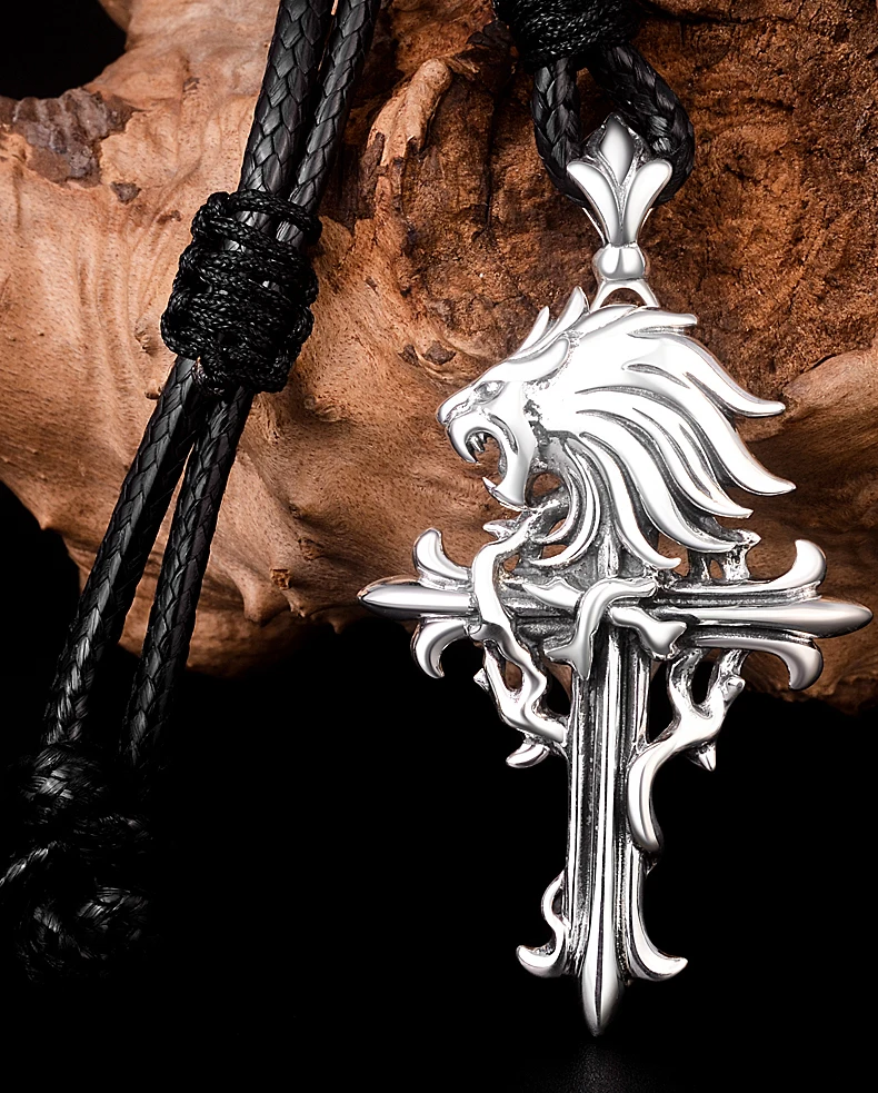 

925 Sterling Silver Final Fantasy VIII Necklace Sleeping Lion Heart Griever Squall Leonhart Lion Head Cross Pendant Game Jewelry