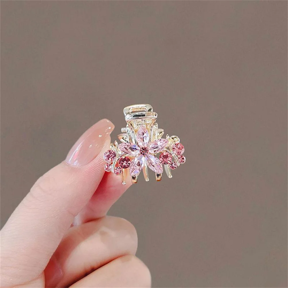 Thumbnail 3 - #10 Trending Metal Hair Clip Sets Right Now