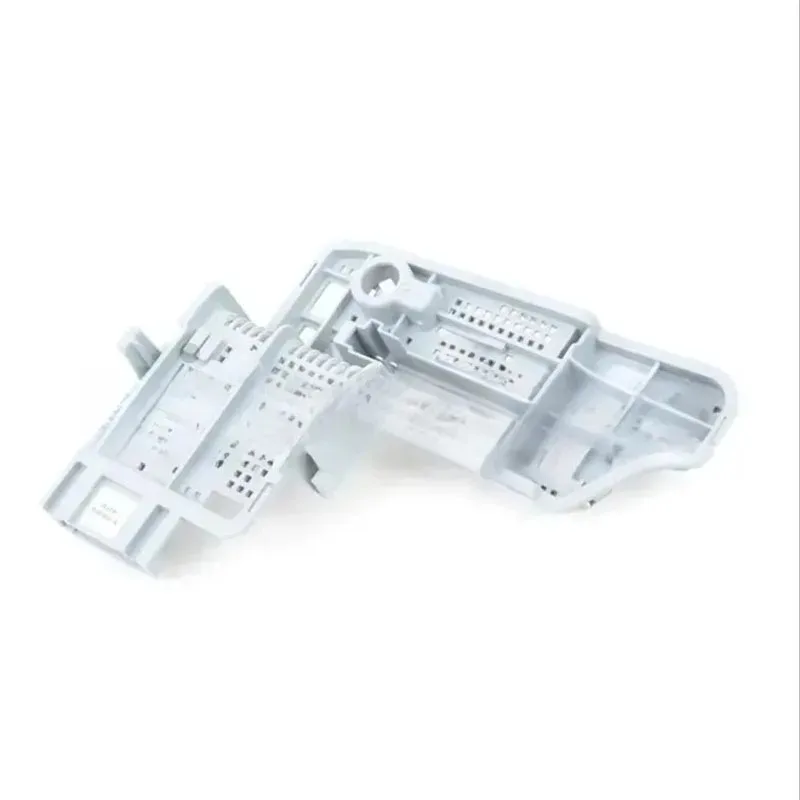 

Suitable for The Base of The Rear Taillight Bulb Bracket A Set for C-Class W204 2048202277 2048202577
