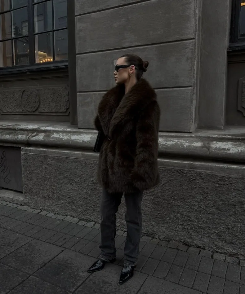 Herfst Winter Nieuwe Mode Dames Effen Kleur Turn-down Kraag Lange Mouw Elegante Trendy Nepbontjassen Vrouwelijke Sjerpen jassen