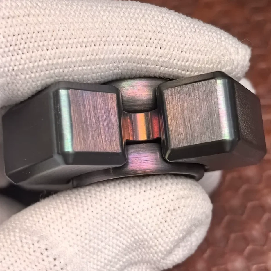 Used EDC KAP Three-page impact mini zirconia brushed texture spinner Fingertip gyroscope Decompression toys