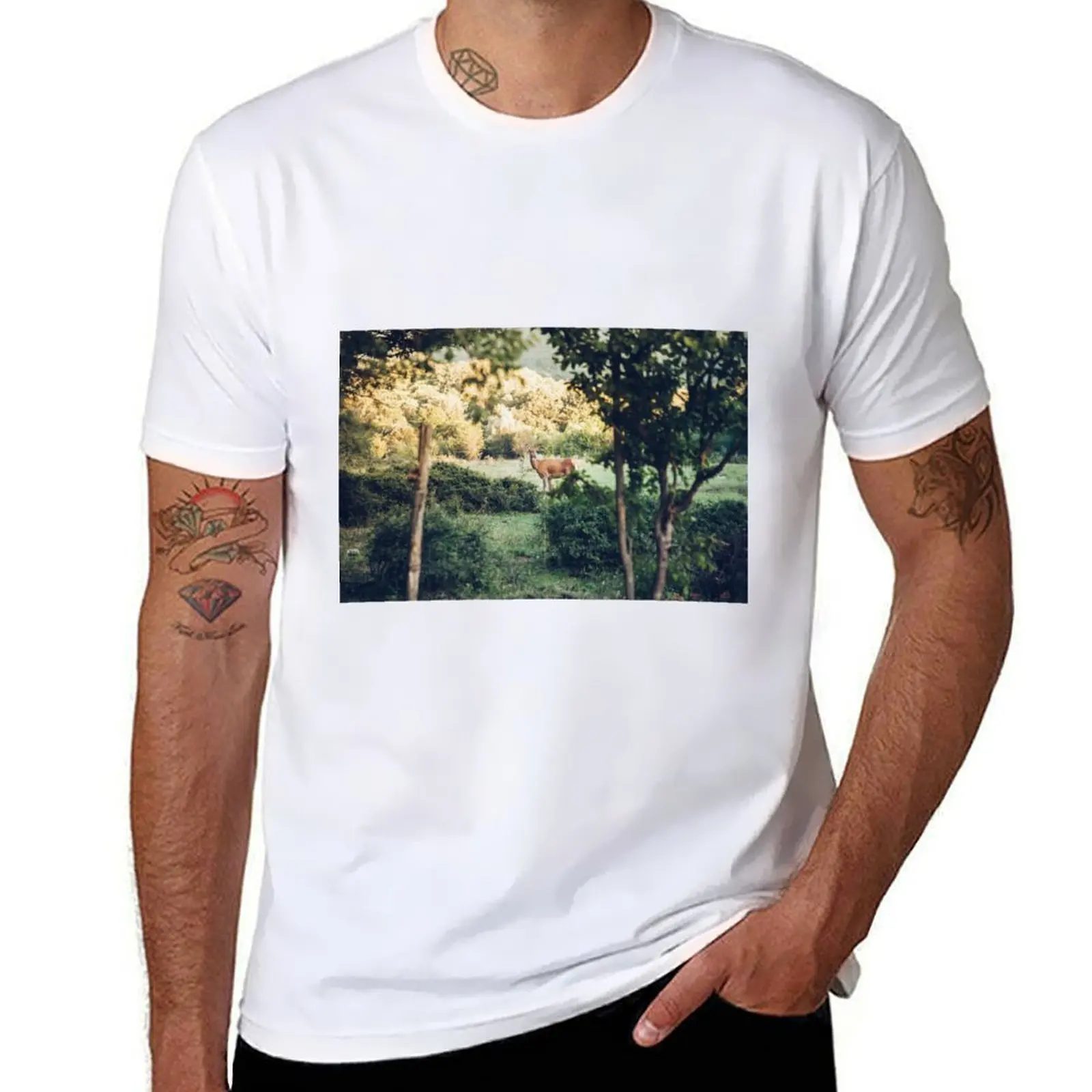 

Lone Deer T-Shirt men t shirt cotton 100% man t shirt graphic T-Shirt
