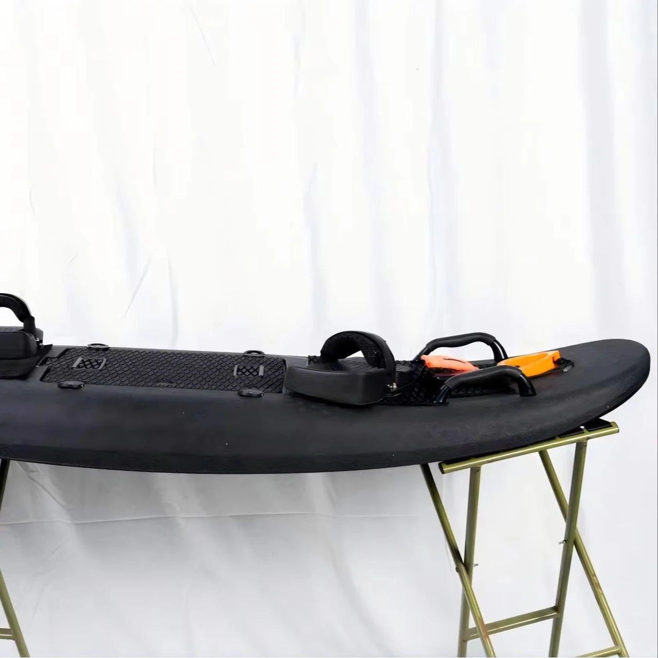 

Electric Surfboard: a Must-Have for Beginners, Play Without Waves, Easy to Learn in 3 Minutes, Safe and Accessible