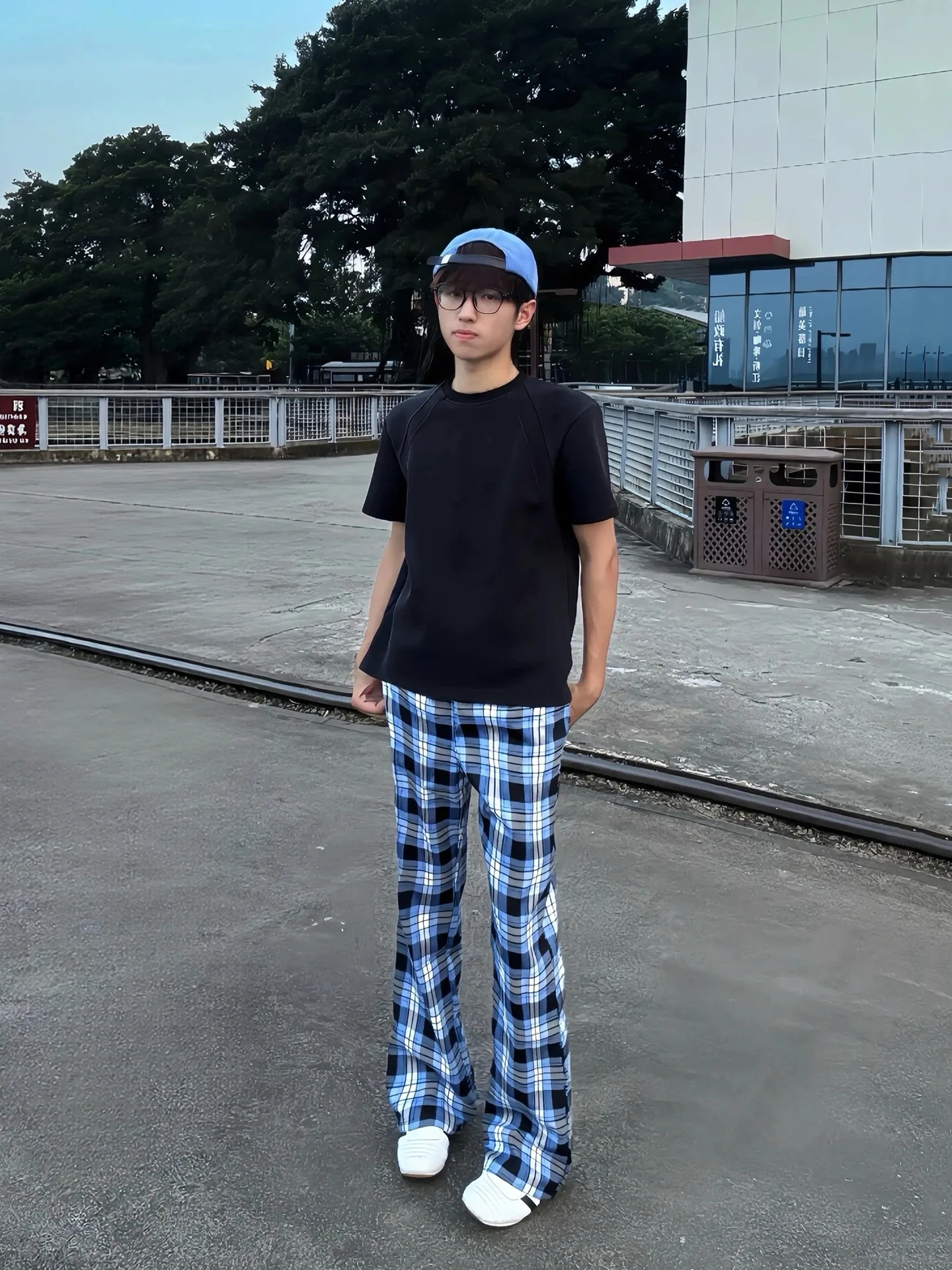 No image