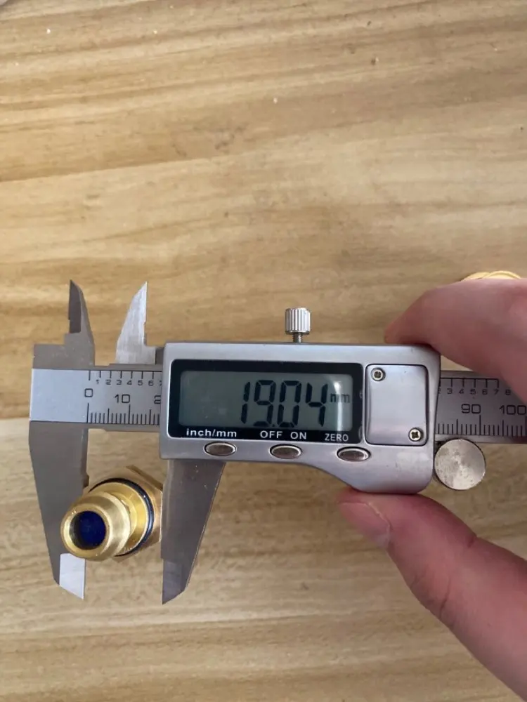 المسمار لبوش سخان مياه