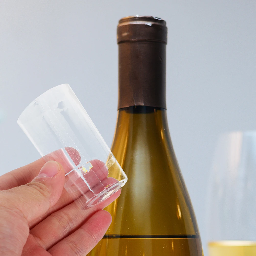 

100Pcs Wine Bottle Tops Heat Shrink Covers Red Plastic Wine Bottle Sealers Shrink Film for Parties Banquets Bars Clubs