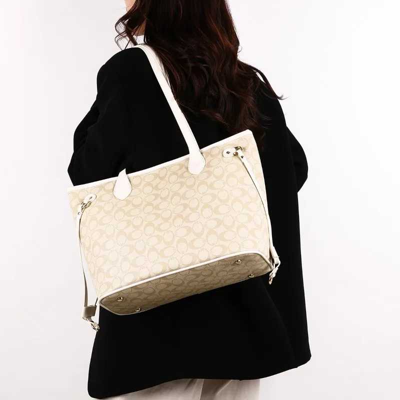 

Women's One Shoulder Lock Closure Underarm Bag 2025 Autumn Denim Fabric with 3 Charms One Size Casual Fashion Ladies Handbag​