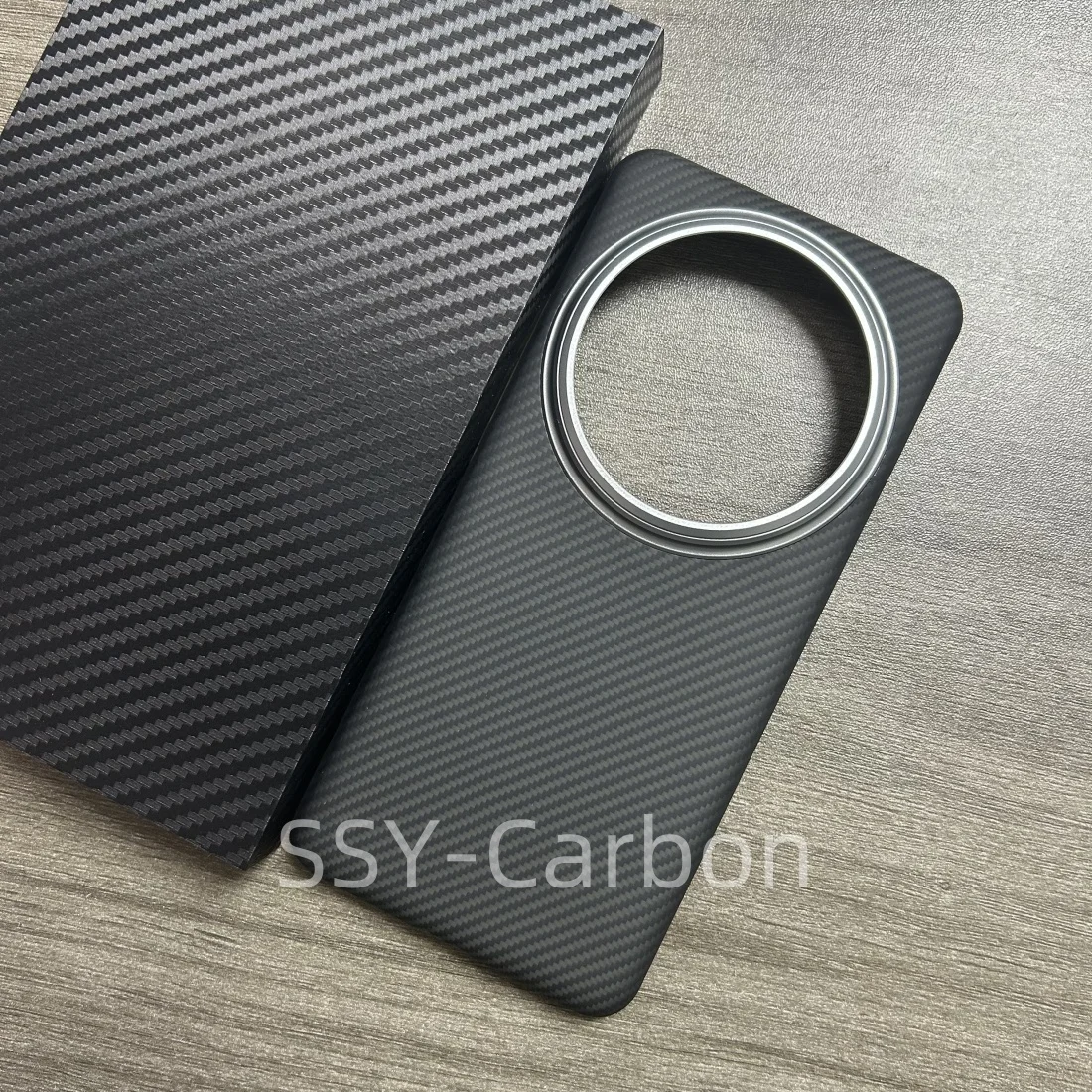 

Чехол из настоящего углеродного волокна 600D для Xiaomi 15 Ultra Aramid Magsafe, магнитный кевларовый чехол для телефона, ультратонкий легкий чехол, броня