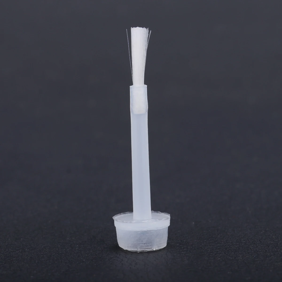 

400pcs Nail Replacement Brushes Soft Bristles Easy to Install Lid Manicure Tools Gel Nail Polish Replacement Brush Brush