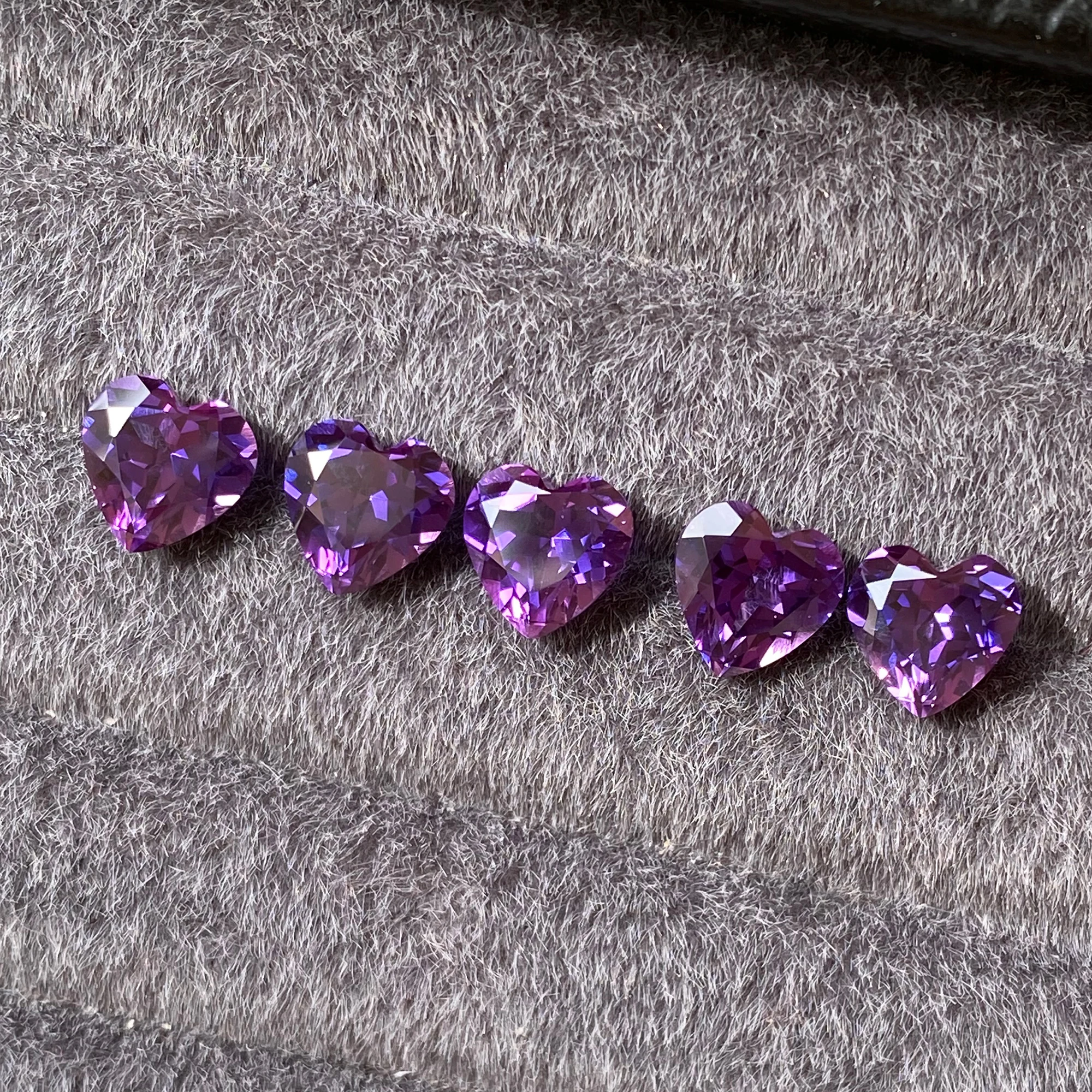 Eme jewe مختبر نمت الياقوت الأرجواني الأزرق القلب قطع الأحجار الكريمة للسحر مواد صنع المجوهرات المتقدمة مع شهادة AGL #3