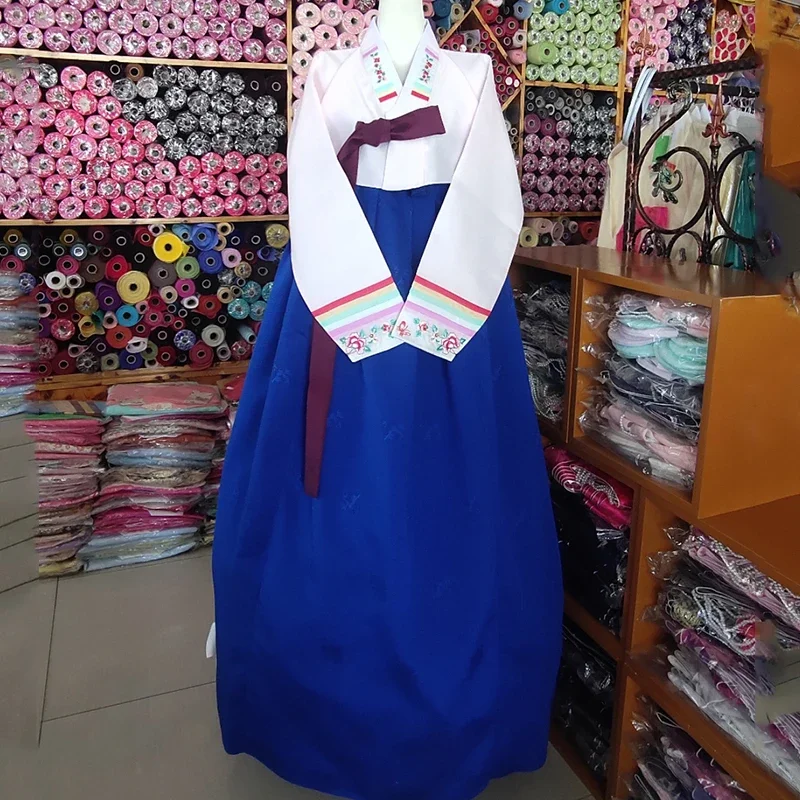 

Ladies Hanbok Korean Traditional Clothing Hanbok Classic Color Matching for Banquet Appearances