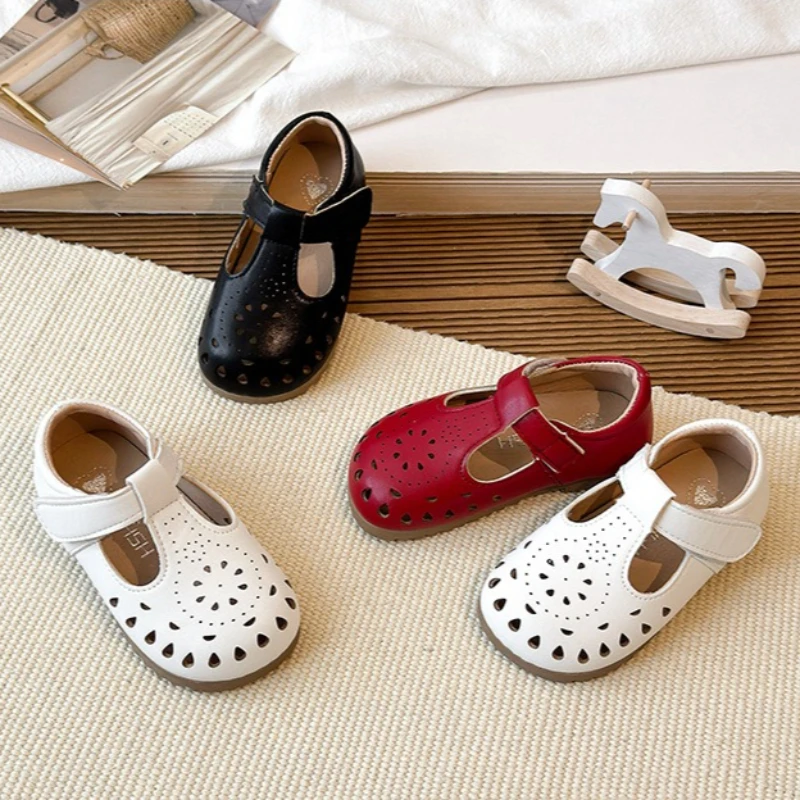 

2026 New Children's Leather Shoes Hollow-out Breathable Girls Causal Princess Flat Shoes Trend Spring Autumn Kids Fashion Shoes