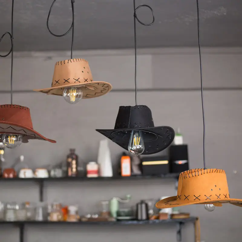 قبعة رعاة البقر الغربية الإبداعية قلادة ضوء اللباد الفني لمطعم مقهى بوتيك فندق بار الإضاءة التجارية