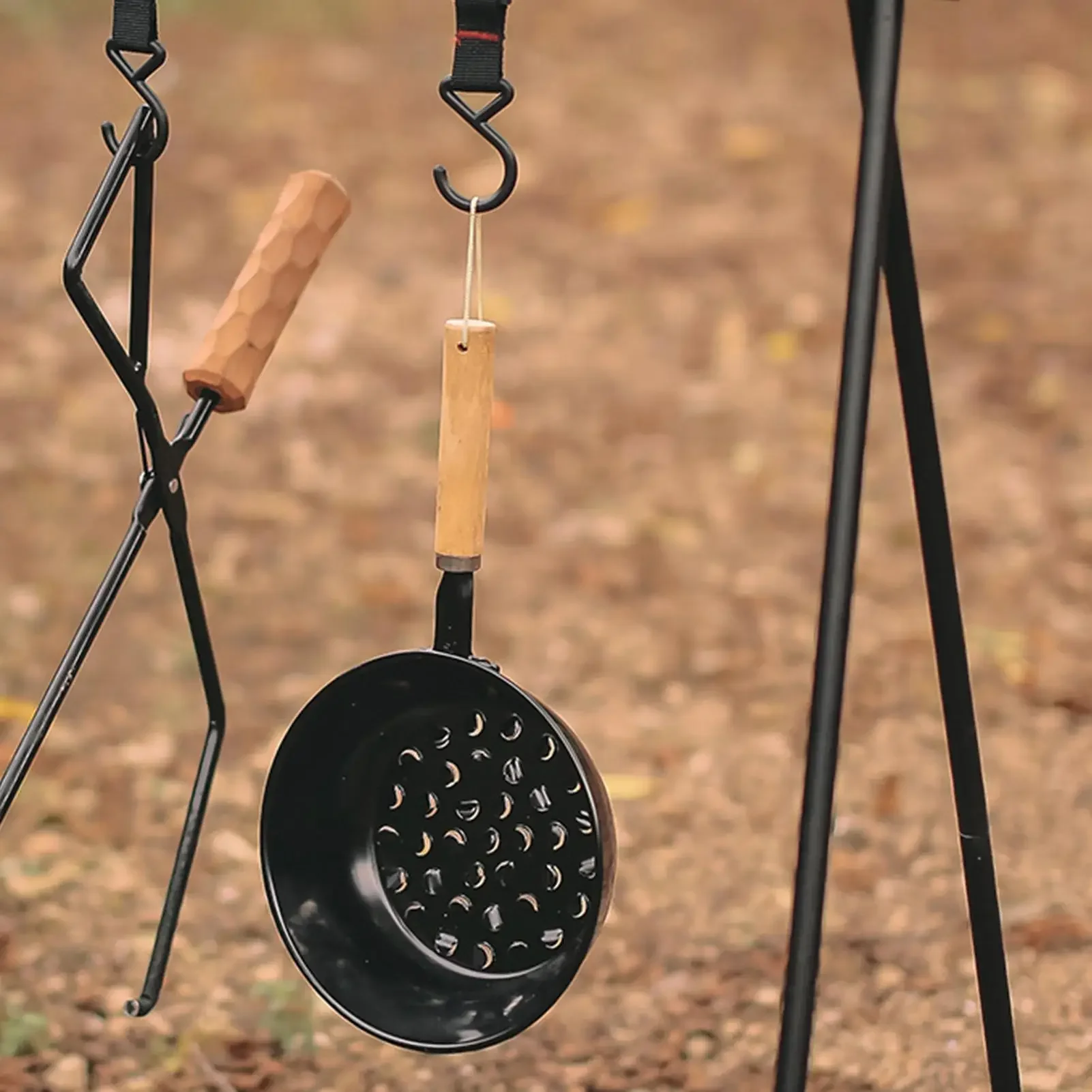 1pc Charcoal Starter Pot With Wooden Handle Outdoor Fire Pot Fire Pot Camping Mini Portable Barbecue Charcoal Stove ﻿ barbecue