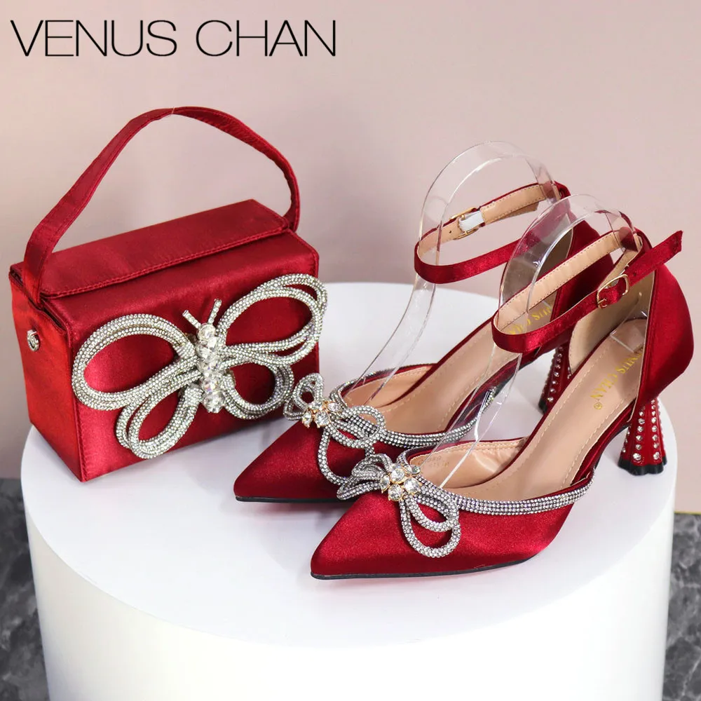 

The Wine Colour Bow Pointed-Toe Stiletto Shoes In Nigeria And Three-Dimensional Handbags With Large Rhinestone Decoration