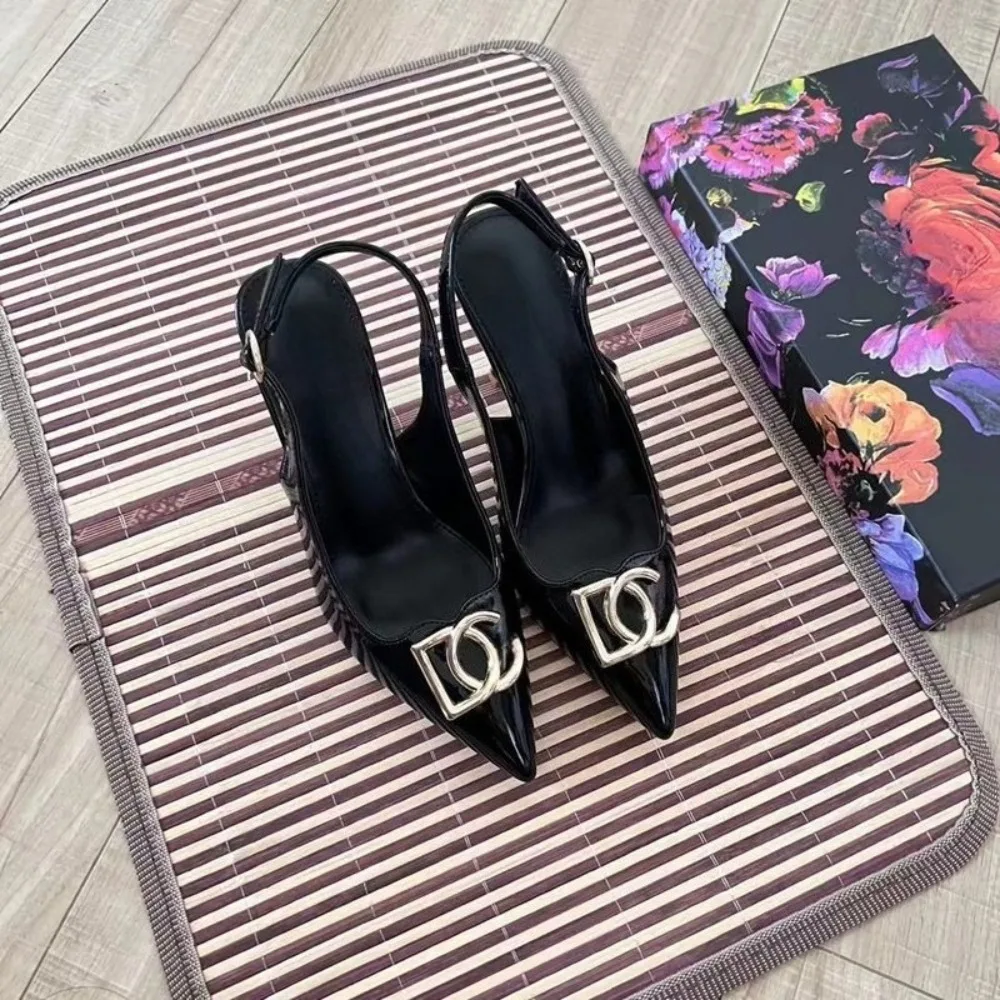 

2026 Spring Summer New Women's Pointed Toe Kitten Heel Mules Buckle Detail Sandals All-Matching Old Money Aesthetic Quiet Luxury Sculptural Heel Power Dressing Design Non-Slip Rubber Sole for Women Girls Office Party Wedding Guest Night Out Outfit