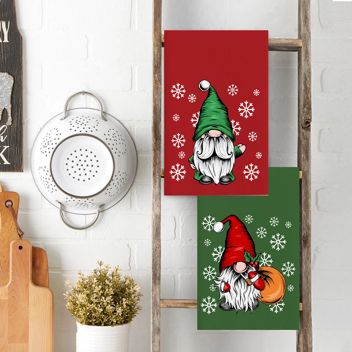 

4PC Christmas Microfiber Kitchen Towels - Festive Holiday Dish Cloths for Cleaning & Decor