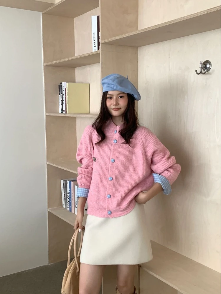 

Korean Early Fall Grey Notched Collar Knit Cardigan Women 2025 New Loose Slimming Lazy Style Sweater